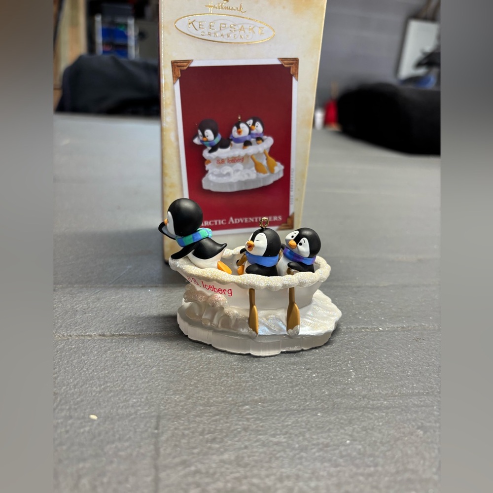 Hallmark Keepsake Collection Ornament Arctic Adventure